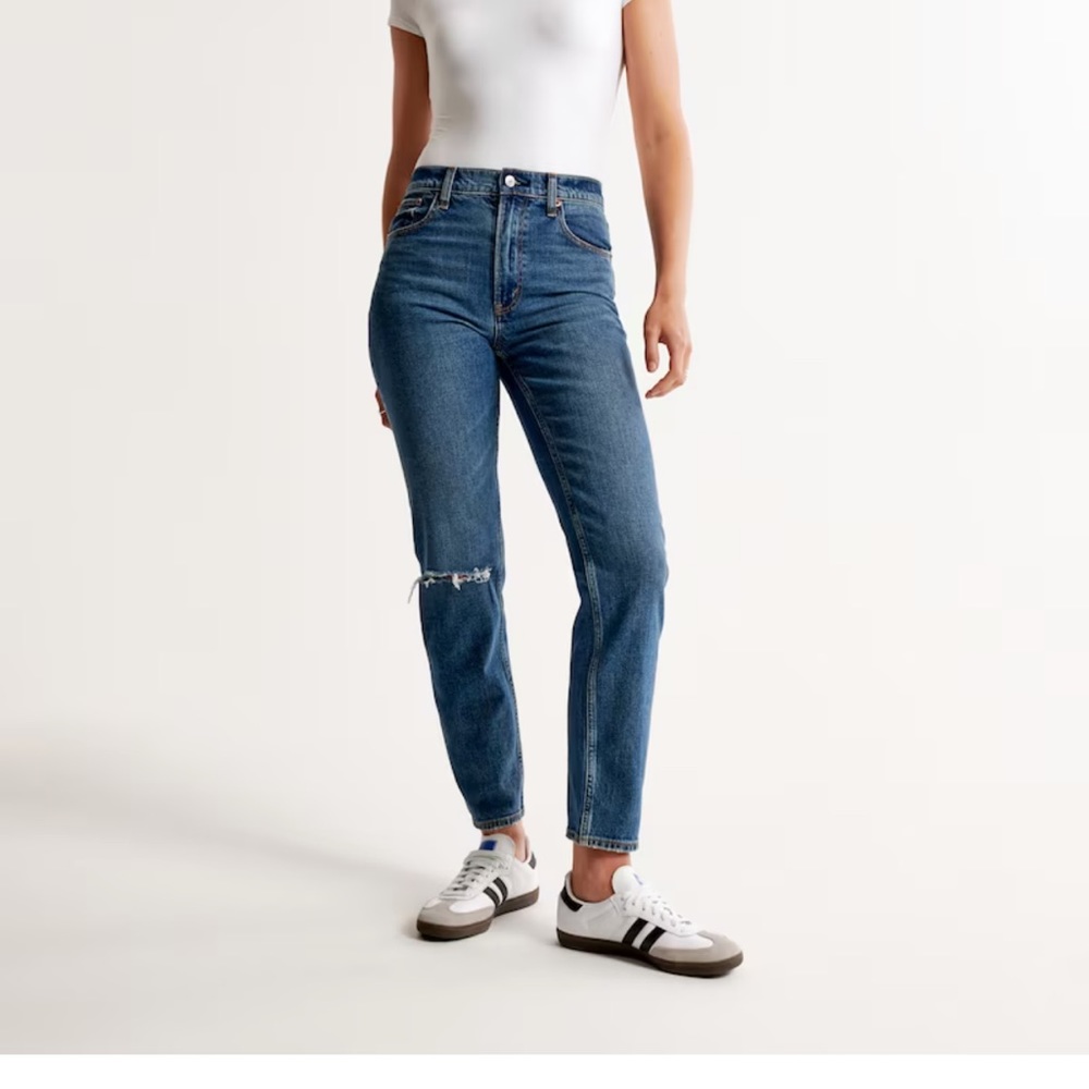 Abercrombie High Rise Mom Jean 12/31 long curve love